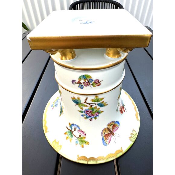 VTG Herend Queen Victoria Green Border Butterfly Claw Foot Urn Vase SZ 7.5"H - Picture 8 of 15